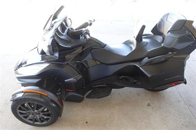2016 Can Am Spyder RT-S Special Series - Photo 5 - Kingman, KS 67068