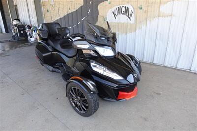 2016 Can Am Spyder RT-S Special Series - Photo 2 - Kingman, KS 67068