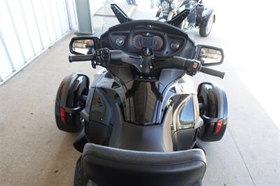 2016 Can Am Spyder RT-S Special Series - Photo 42 - Kingman, KS 67068