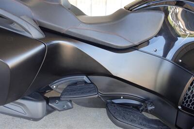 2016 Can Am Spyder RT-S Special Series - Photo 20 - Kingman, KS 67068