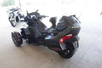2016 Can Am Spyder RT-S Special Series - Photo 6 - Kingman, KS 67068