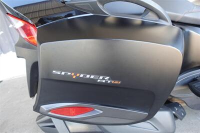 2016 Can Am Spyder RT-S Special Series - Photo 22 - Kingman, KS 67068