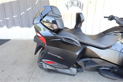 2016 Can Am Spyder RT-S Special Series - Photo 21 - Kingman, KS 67068