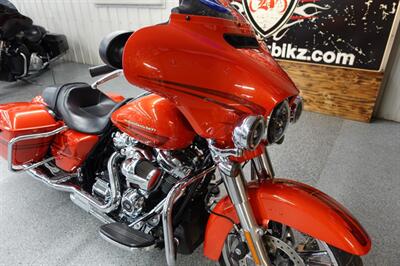 2017 Harley-Davidson Street Glide Special   - Photo 11 - Kingman, KS 67068