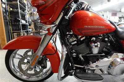 2017 Harley-Davidson Street Glide Special   - Photo 16 - Kingman, KS 67068