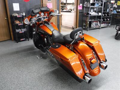 2012 Harley-Davidson Street Glide CVO   - Photo 24 - Kingman, KS 67068