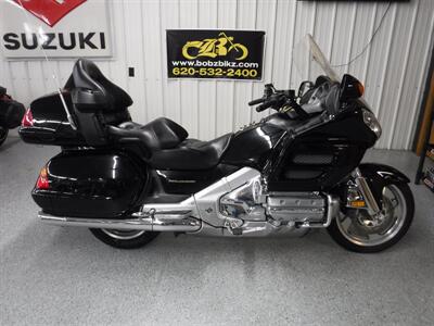 2001 Honda Gold Wing 1800 ABS   - Photo 1 - Kingman, KS 67068