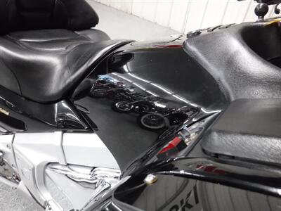 2001 Honda Gold Wing 1800 ABS   - Photo 5 - Kingman, KS 67068