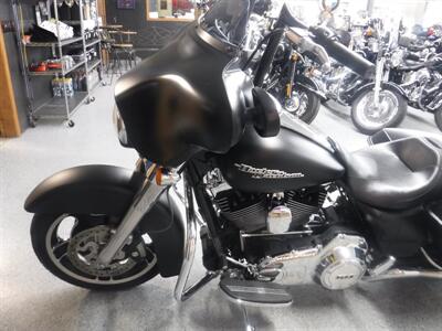 2013 Harley-Davidson Street Glide   - Photo 22 - Kingman, KS 67068