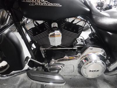 2013 Harley-Davidson Street Glide   - Photo 24 - Kingman, KS 67068