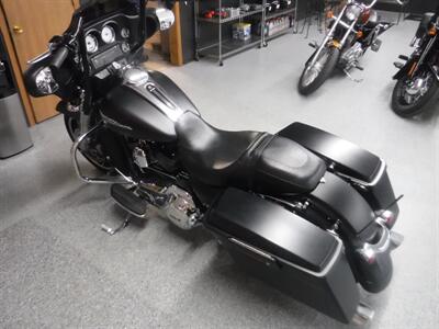 2013 Harley-Davidson Street Glide   - Photo 6 - Kingman, KS 67068