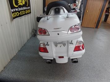 2006 Honda Gold Wing 1800   - Photo 5 - Kingman, KS 67068