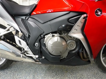 2010 Honda VFR1200F   - Photo 9 - Kingman, KS 67068