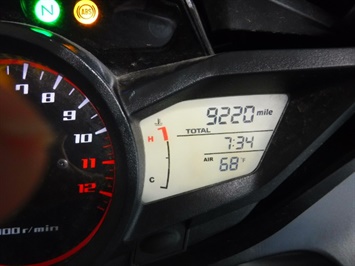 2010 Honda VFR1200F   - Photo 13 - Kingman, KS 67068