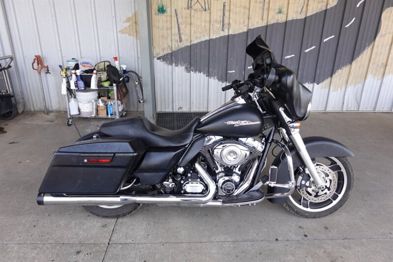 2013 Harley-Davidson Street Glide   - Photo 1 - Kingman, KS 67068