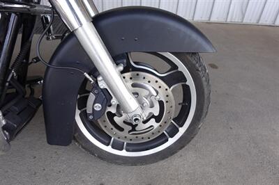 2013 Harley-Davidson Street Glide - Photo 10 - Kingman, KS 67068