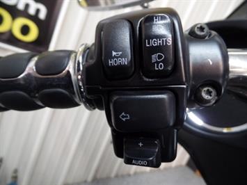 2002 Harley-Davidson Electra Glide Classic   - Photo 16 - Kingman, KS 67068