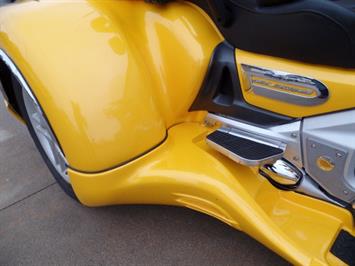 2010 Honda Gold Wing 1800 Trike CSC   - Photo 9 - Kingman, KS 67068