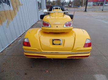 2010 Honda Gold Wing 1800 Trike CSC   - Photo 5 - Kingman, KS 67068