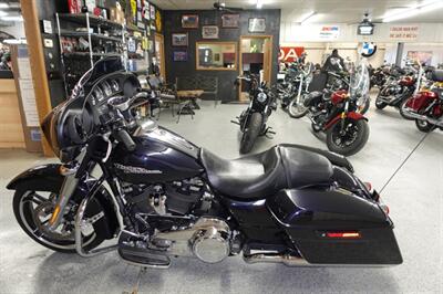 2019 Harley-Davidson Street Glide   - Photo 4 - Kingman, KS 67068