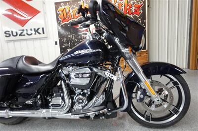 2019 Harley-Davidson Street Glide   - Photo 8 - Kingman, KS 67068