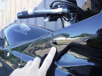 1997 Honda CBR 1100 XX   - Photo 5 - Kingman, KS 67068