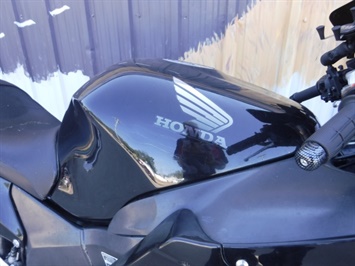 1997 Honda CBR 1100 XX   - Photo 9 - Kingman, KS 67068