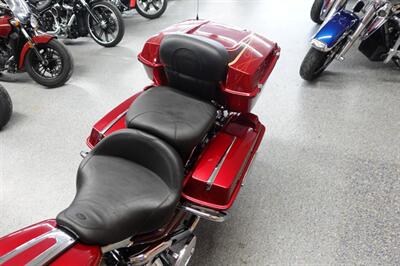 2005 Harley-Davidson CVO Electra Glide   - Photo 42 - Kingman, KS 67068