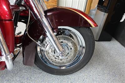 2005 Harley-Davidson CVO Electra Glide   - Photo 10 - Kingman, KS 67068