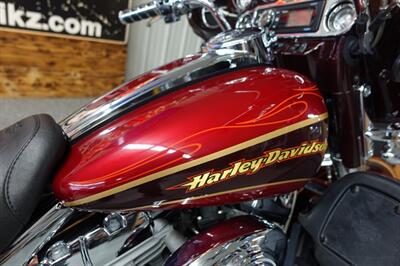 2005 Harley-Davidson CVO Electra Glide   - Photo 18 - Kingman, KS 67068