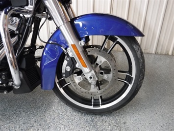 2017 Harley-Davidson Road Glide Special   - Photo 3 - Kingman, KS 67068