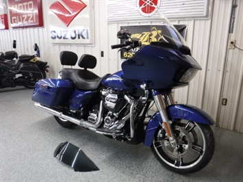 2017 Harley-Davidson Road Glide Special   - Photo 2 - Kingman, KS 67068