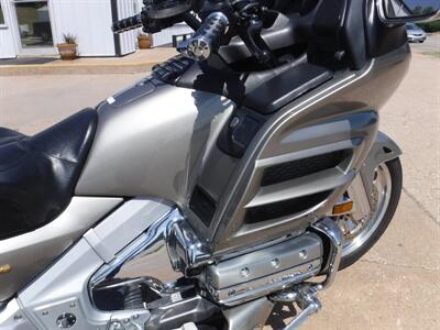 2002 Honda Gold Wing 1800 Trike Motortrike   - Photo 6 - Kingman, KS 67068