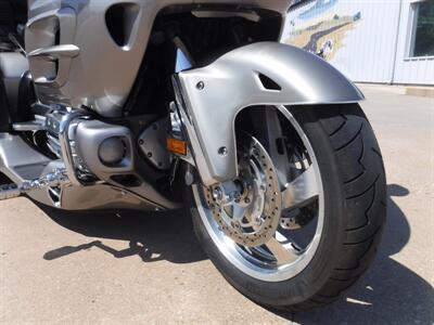 2002 Honda Gold Wing 1800 Trike Motortrike   - Photo 3 - Kingman, KS 67068