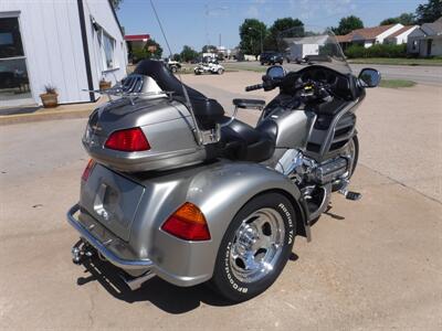 2002 Honda Gold Wing 1800 Trike Motortrike   - Photo 8 - Kingman, KS 67068