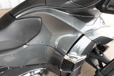 2017 Can Am Spyder RT Limited SE6   - Photo 18 - Kingman, KS 67068