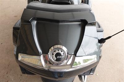 2017 Can Am Spyder RT Limited SE6   - Photo 43 - Kingman, KS 67068