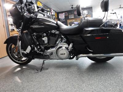 2012 Harley-Davidson Street Glide   - Photo 16 - Kingman, KS 67068