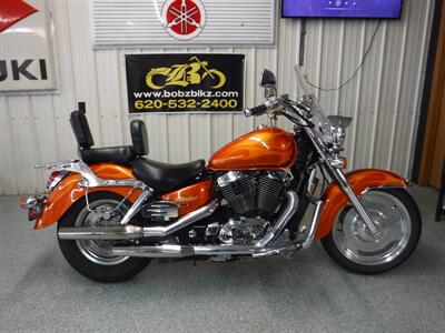 2002 Honda Shadow 1100 Sabre   - Photo 1 - Kingman, KS 67068