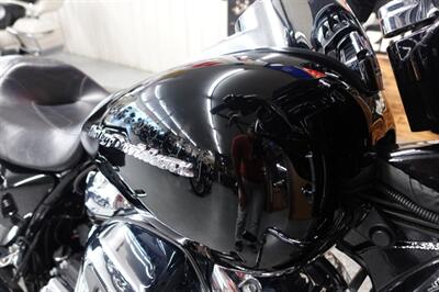 2017 Harley-Davidson Street Glide Special   - Photo 18 - Kingman, KS 67068
