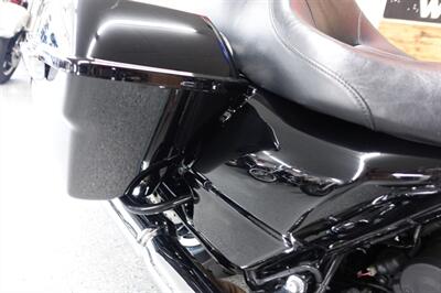 2017 Harley-Davidson Street Glide Special   - Photo 21 - Kingman, KS 67068