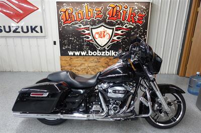 2017 Harley-Davidson Street Glide Special   - Photo 1 - Kingman, KS 67068