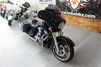 2017 Harley-Davidson Street Glide Special   - Photo 3 - Kingman, KS 67068