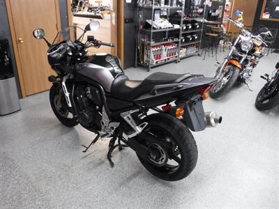 2004 Yamaha FZ 1   - Photo 7 - Kingman, KS 67068