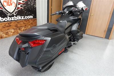 2025 Honda Gold Wing 1800 50th Anniversary   - Photo 8 - Kingman, KS 67068