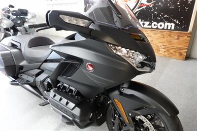 2025 Honda Gold Wing 1800 50th Anniversary   - Photo 11 - Kingman, KS 67068