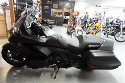 2025 Honda Gold Wing 1800 50th Anniversary   - Photo 5 - Kingman, KS 67068