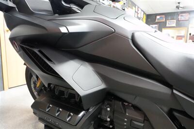 2025 Honda Gold Wing 1800 50th Anniversary   - Photo 29 - Kingman, KS 67068