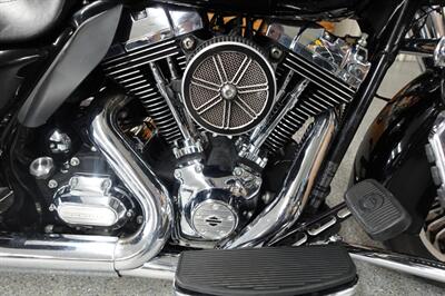 2011 Harley-Davidson Road Glide Ultra   - Photo 16 - Kingman, KS 67068