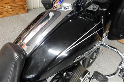 2011 Harley-Davidson Road Glide Ultra   - Photo 18 - Kingman, KS 67068